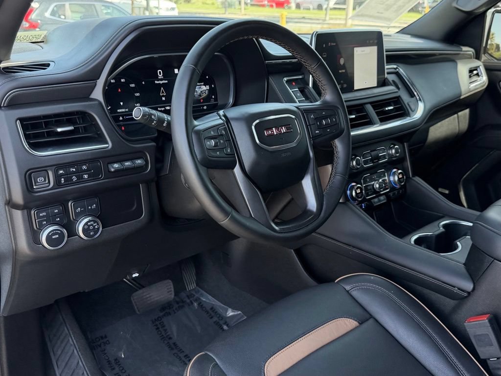 Used 2023 GMC Yukon AT4 w/ AT4 Premium Package AWD/4WD image 29