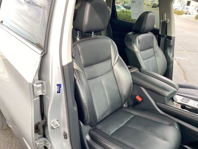 Used 2020 Nissan Murano SL w/ Moonroof Package image 25