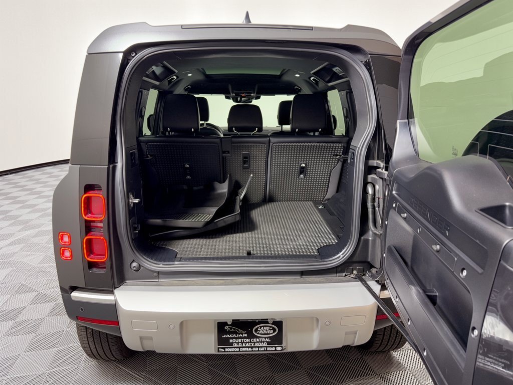 Certified 2024 Land Rover Defender 110 S AWD/4WD image 28