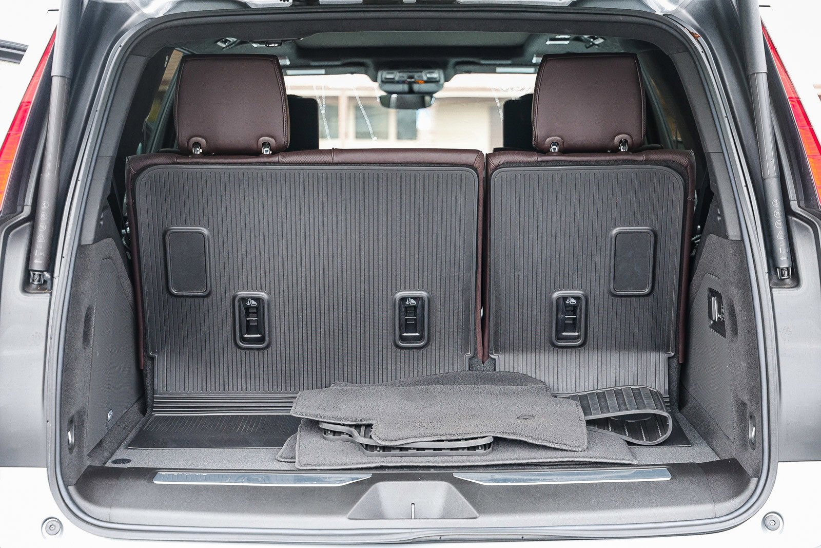 Used 2023 Cadillac Escalade V image 28