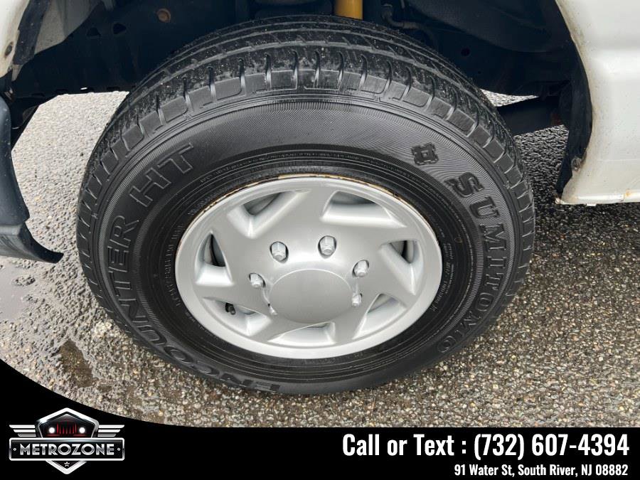 Used 2012 Ford E-350 and Econoline 350 Super Duty w/ PWR Group image 27