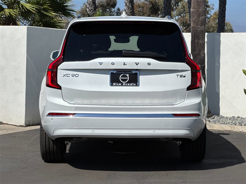 New 2026 Volvo XC90 T8 Plus image 4