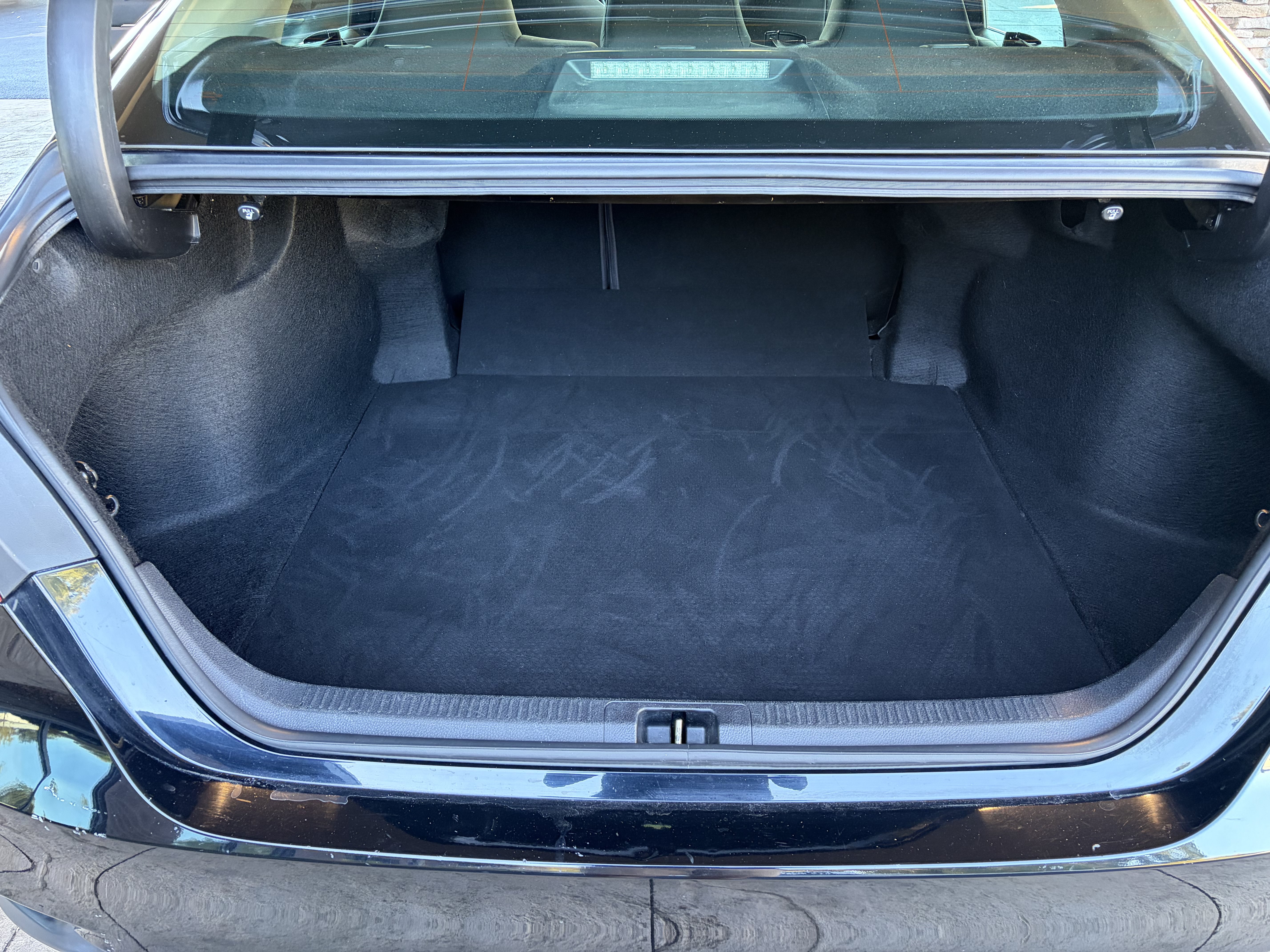Used 2018 Toyota Camry LE FWD image 23