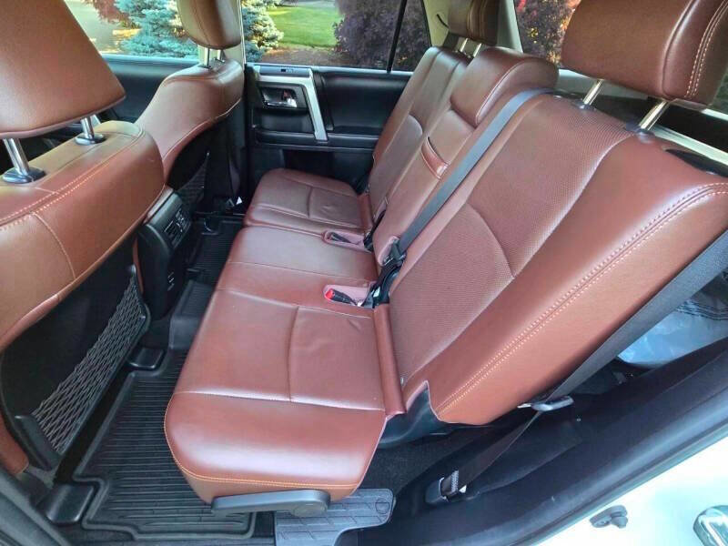 Used 2018 Toyota 4Runner Limited image 15