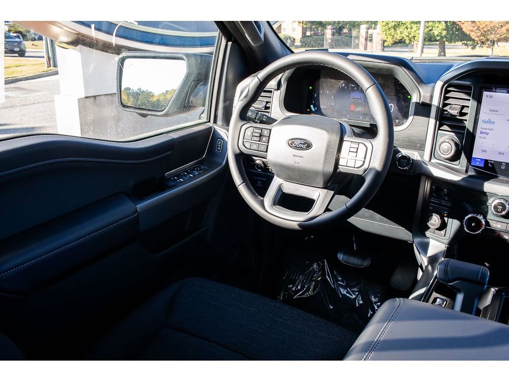 New 2025 Ford F150 XLT w/ Equipment Group 302A MID image 14