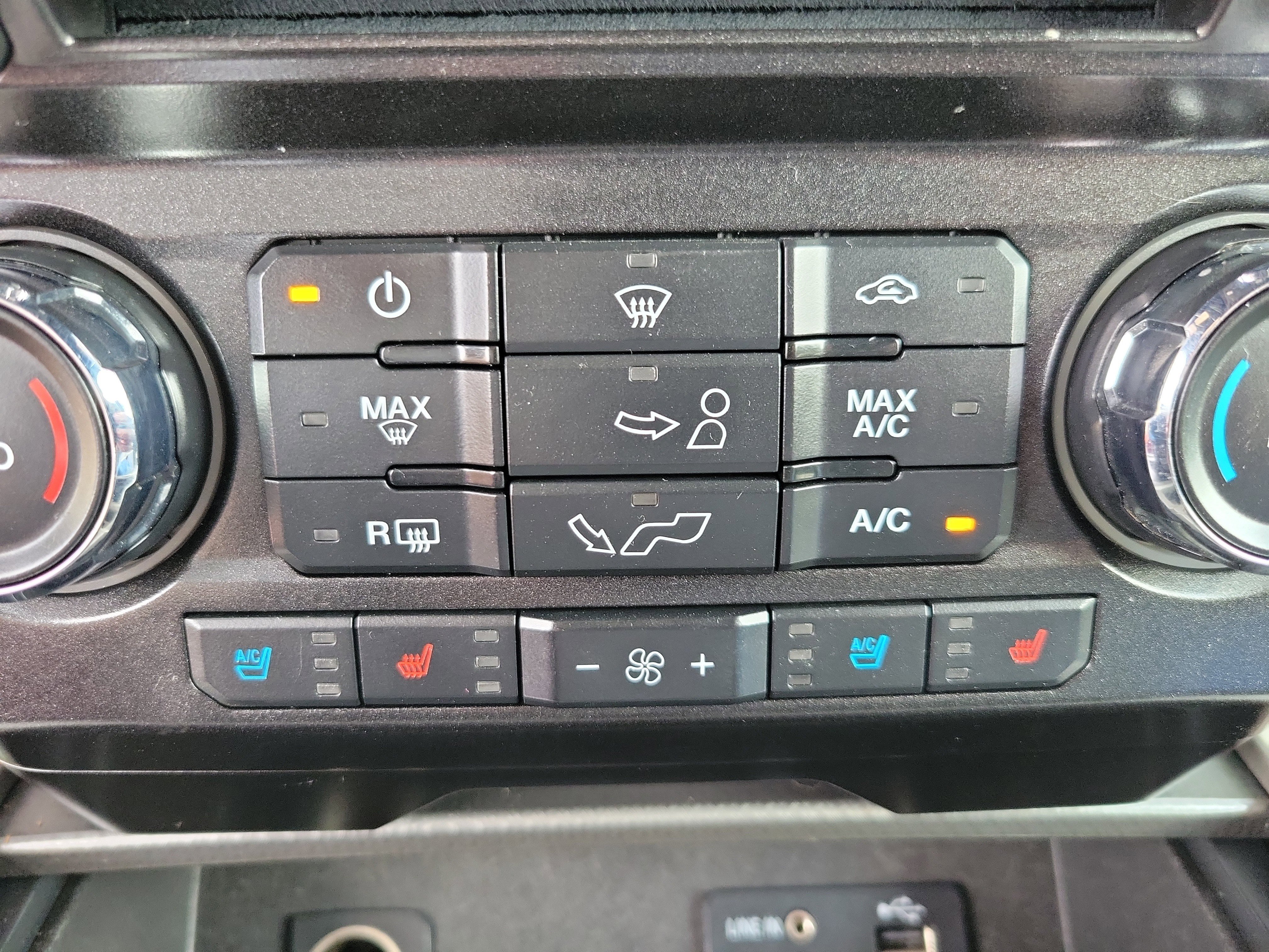 Used 2015 Ford F150 Lariat image 14