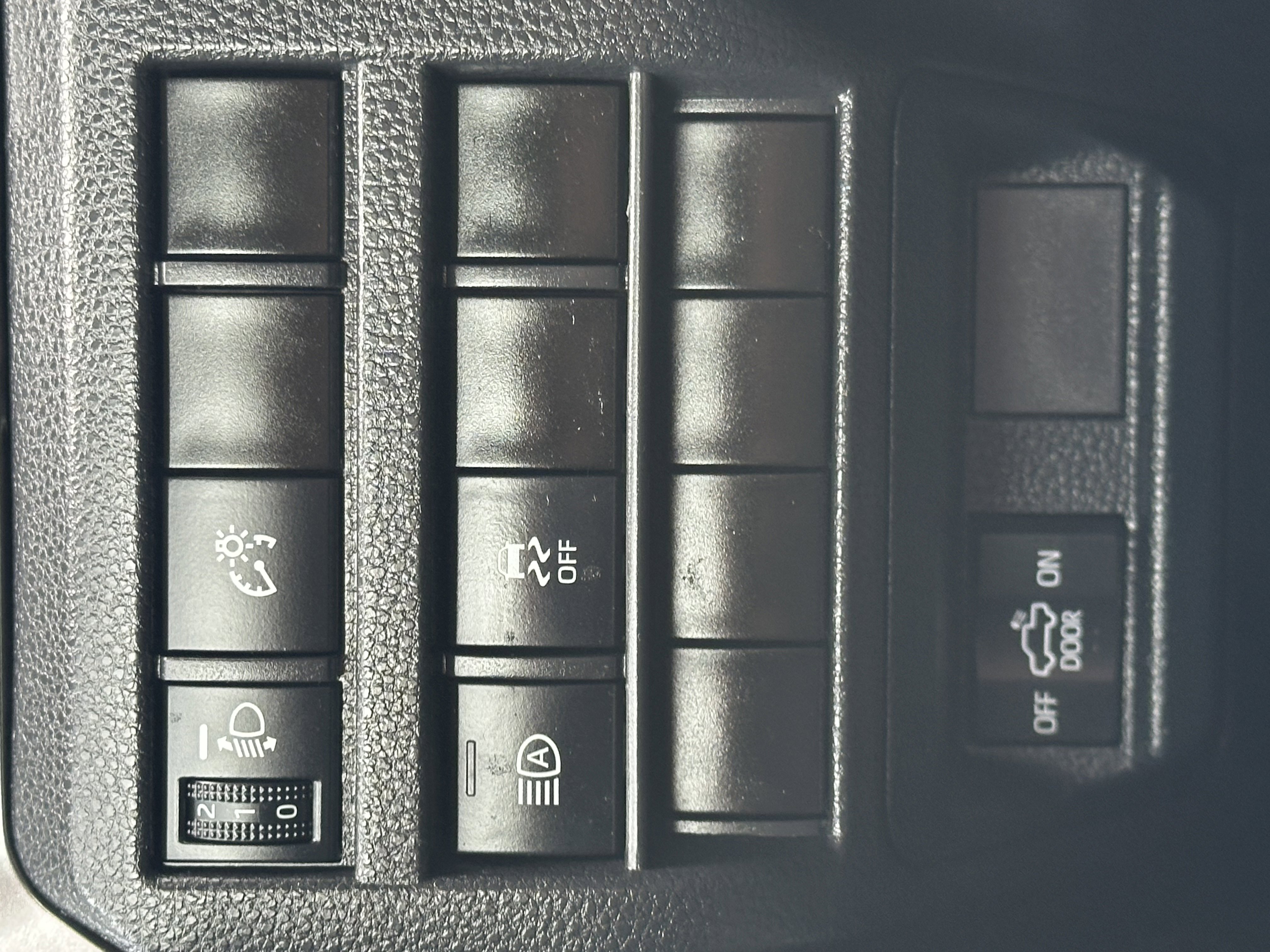 Used 2024 Toyota Tacoma SR5 image 43