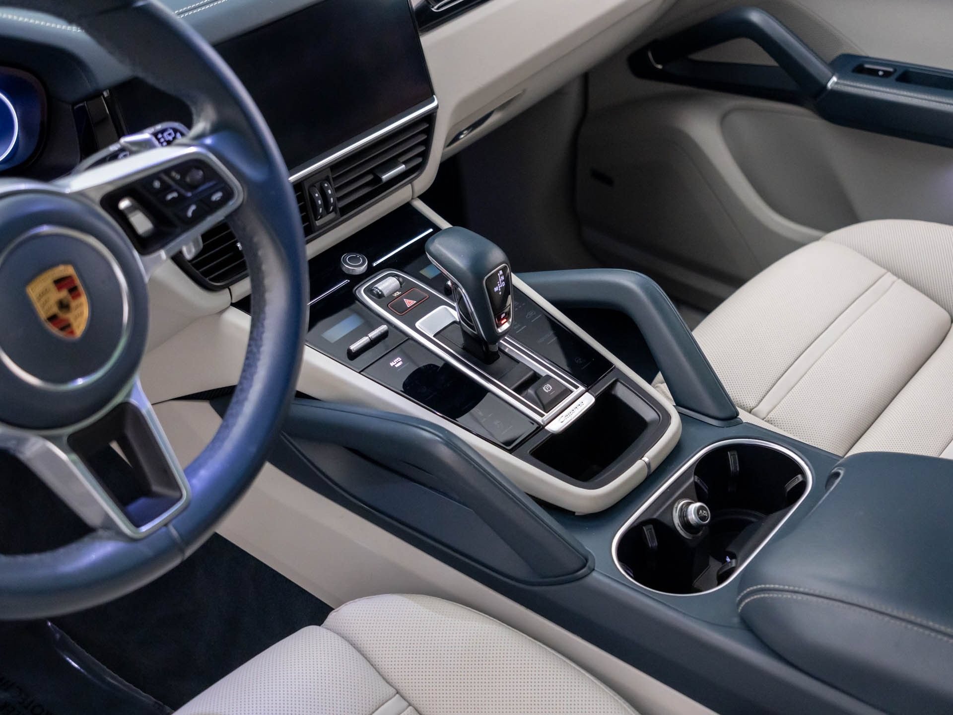 Certified 2022 Porsche Cayenne AWD/4WD image 13