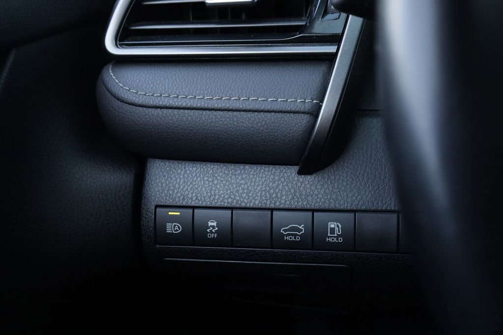 Used 2019 Toyota Camry SE image 23