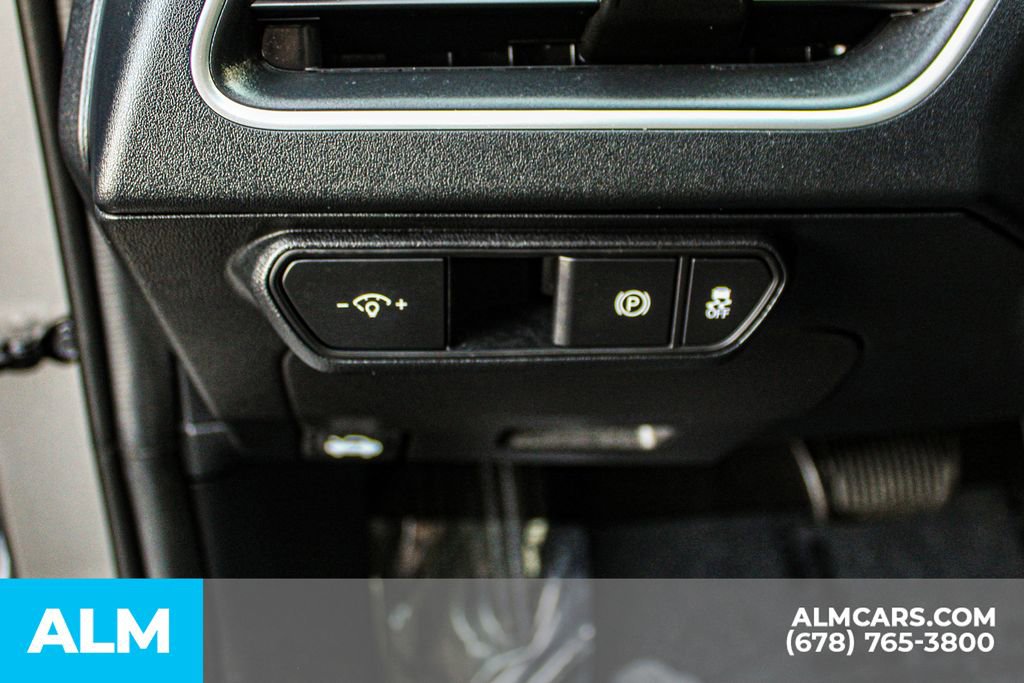 Used 2025 Kia K4 LXS image 29