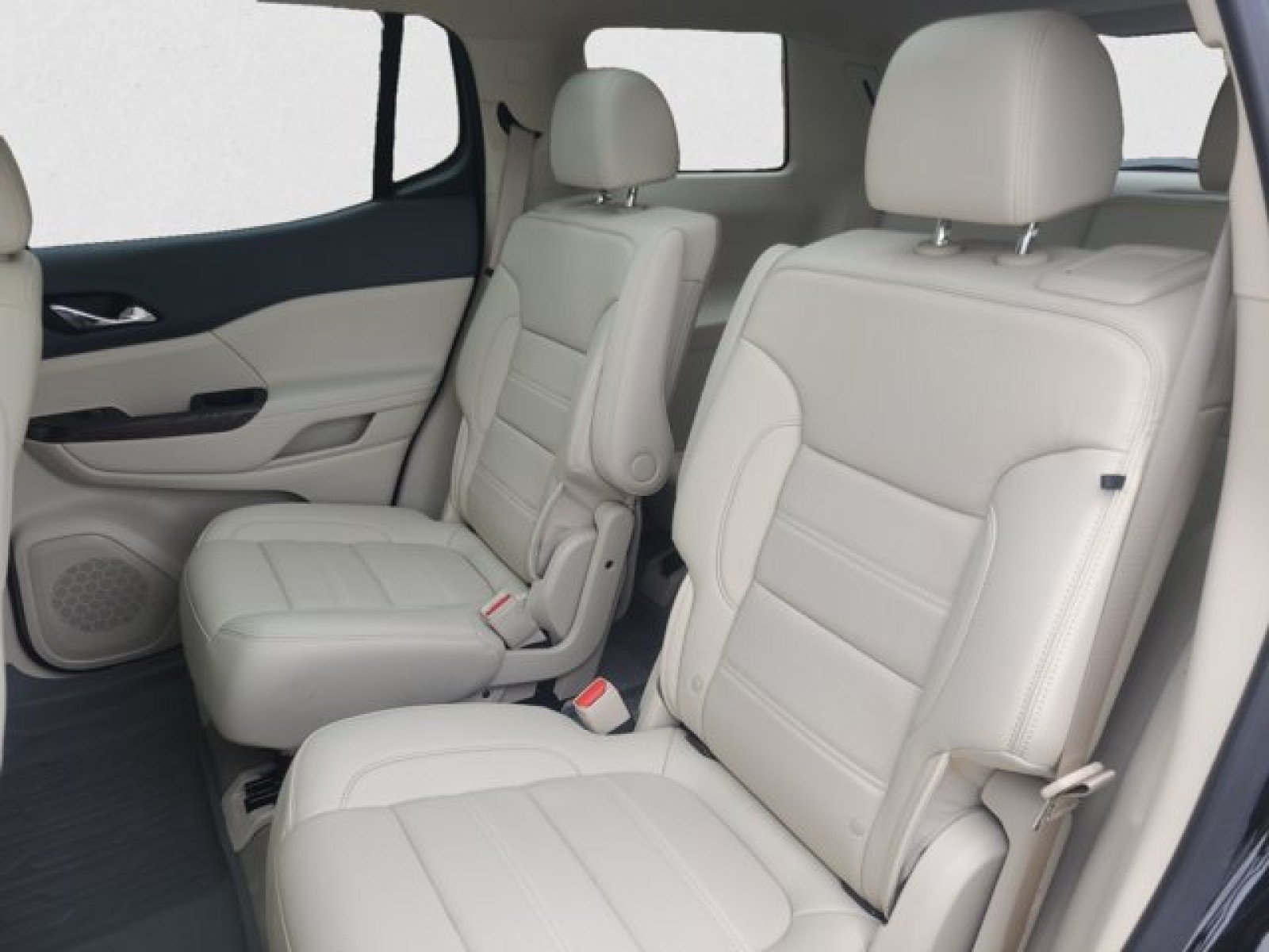 Used 2023 GMC Acadia Denali w/ Trailering Package AWD/4WD image 19