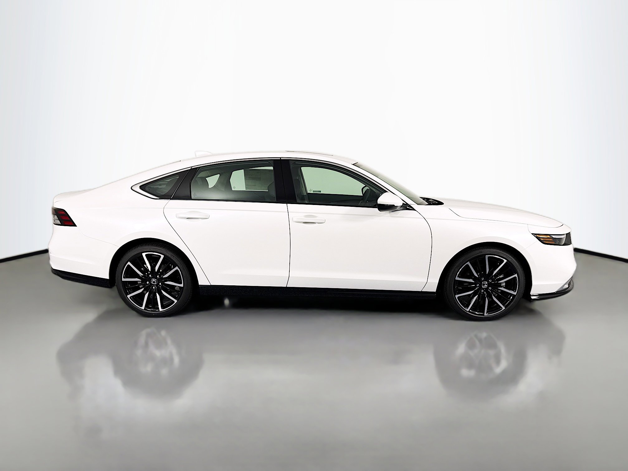 New 2025 Honda Accord Touring image 4