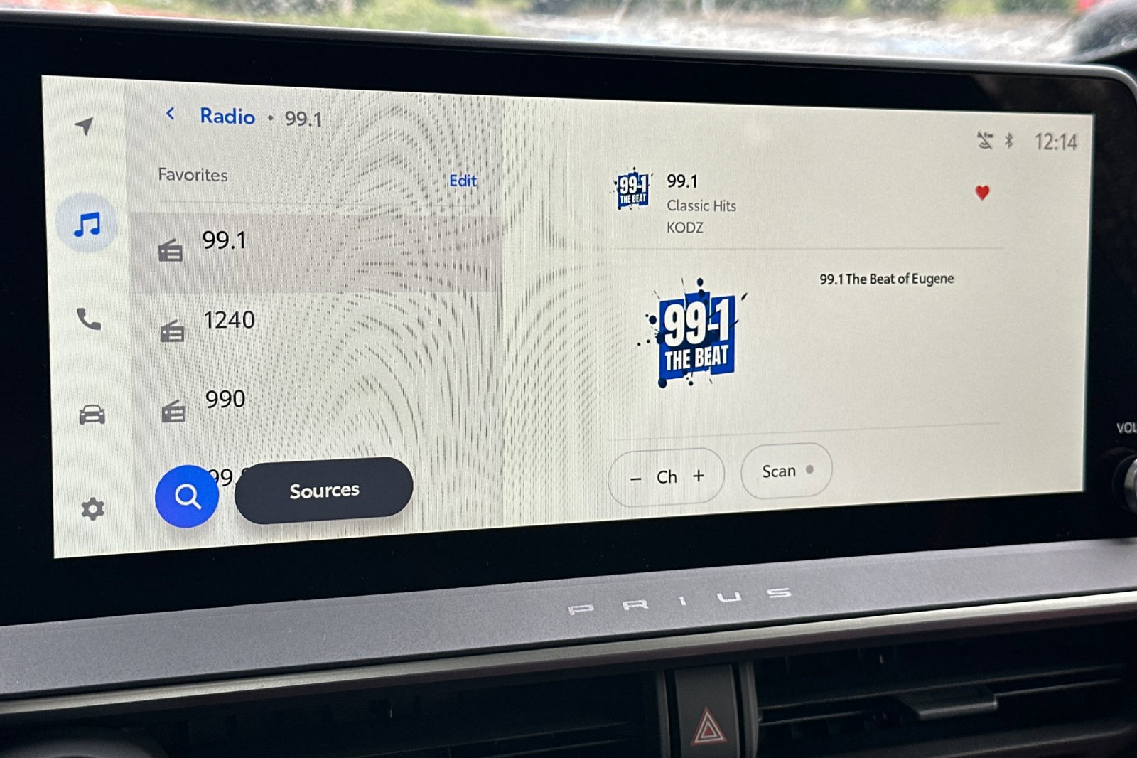 New 2026 Toyota Prius XSE image 15