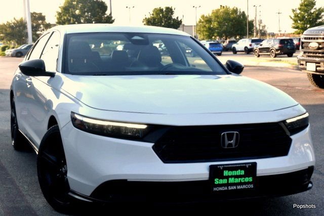 Used 2023 Honda Accord Sport image 2