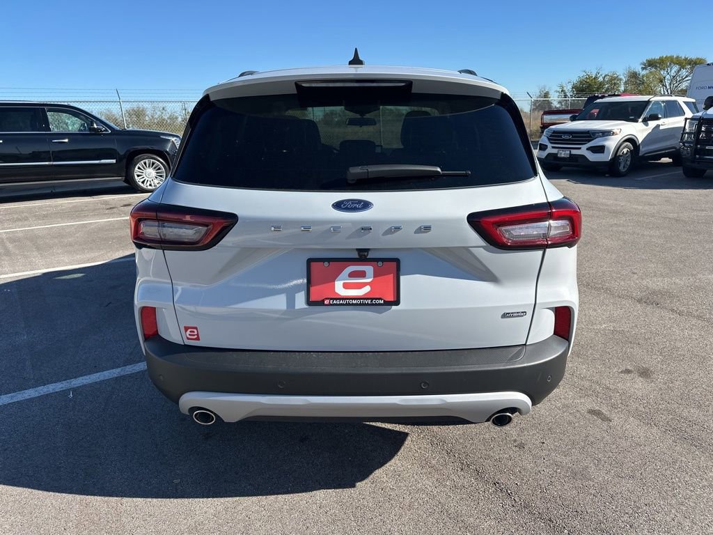 New 2026 Ford Escape SE FWD image 7