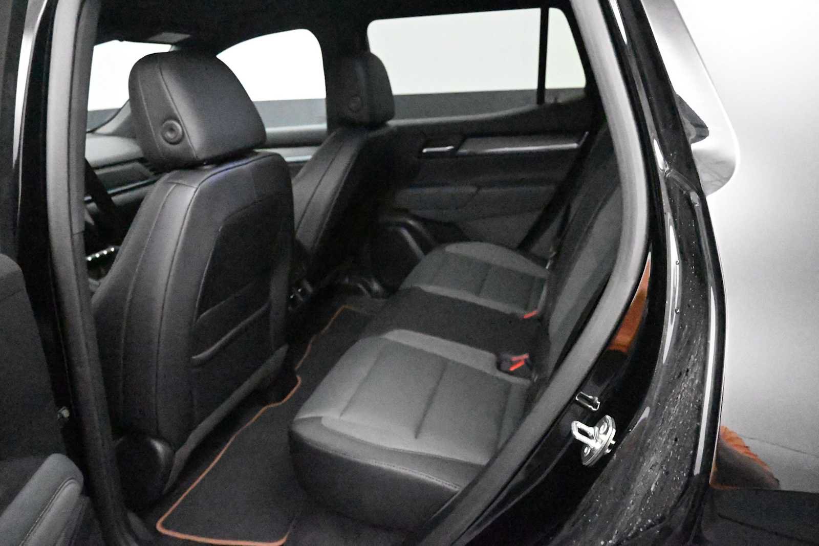 New 2026 GMC Terrain AT4 AWD/4WD image 10