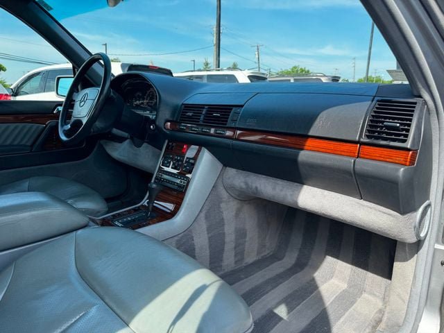 Used 1992 Mercedes-Benz 300 SE image 19