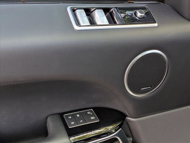Used 2020 Land Rover Range Rover Sport SVR image 4