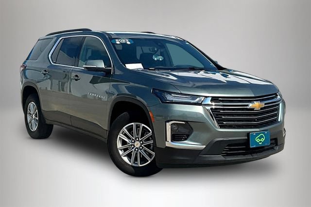 Used 2023 Chevrolet Traverse LT