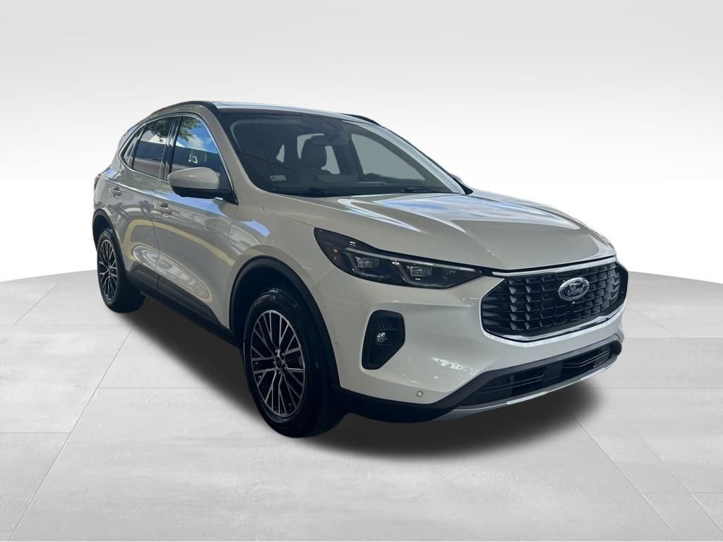 Certified 2024 Ford Escape SE w/ PHEV Premium Package FWD image 2