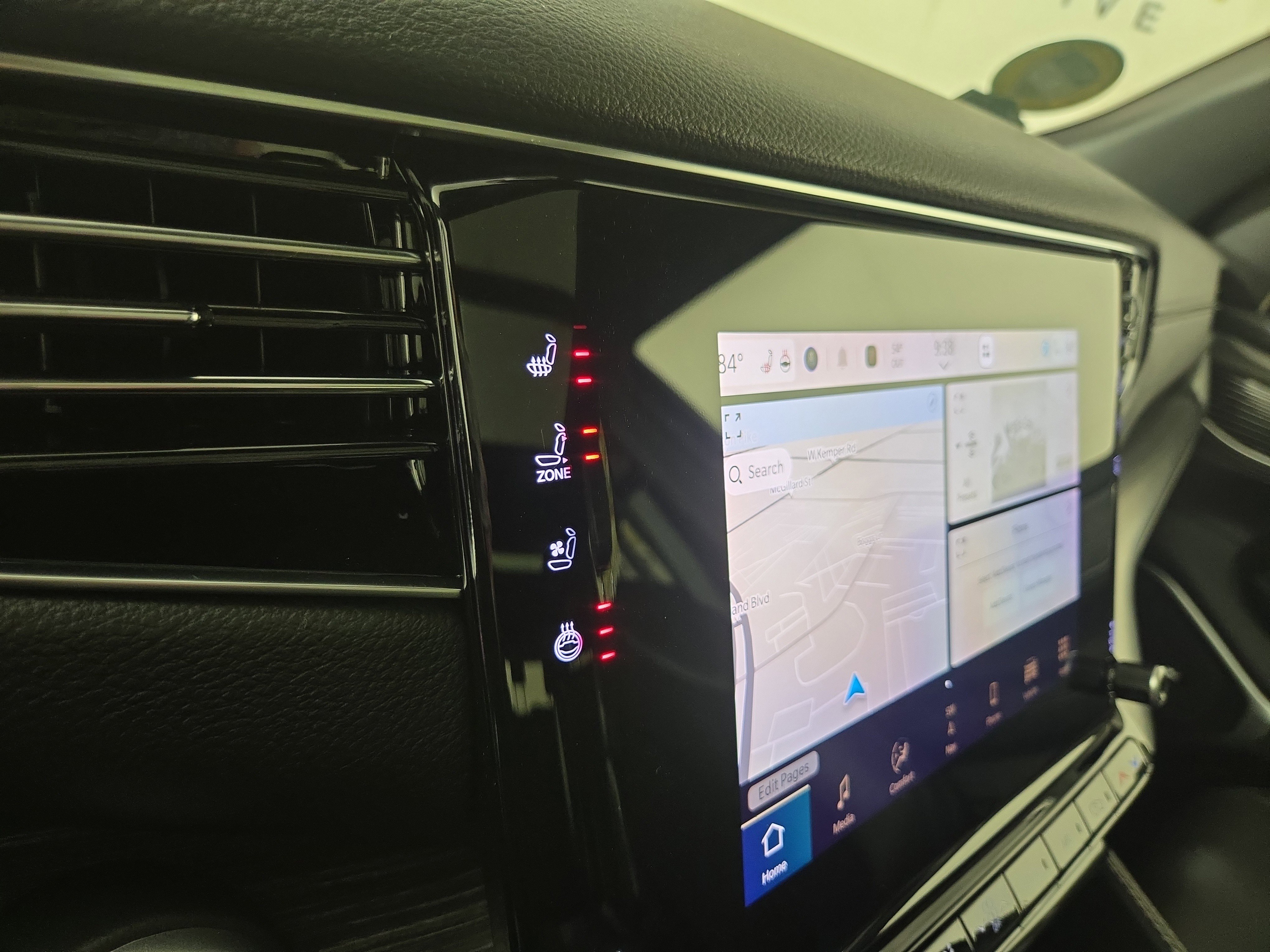 Used 2023 Jeep Wagoneer L Series II w/ Premium Group I image 29