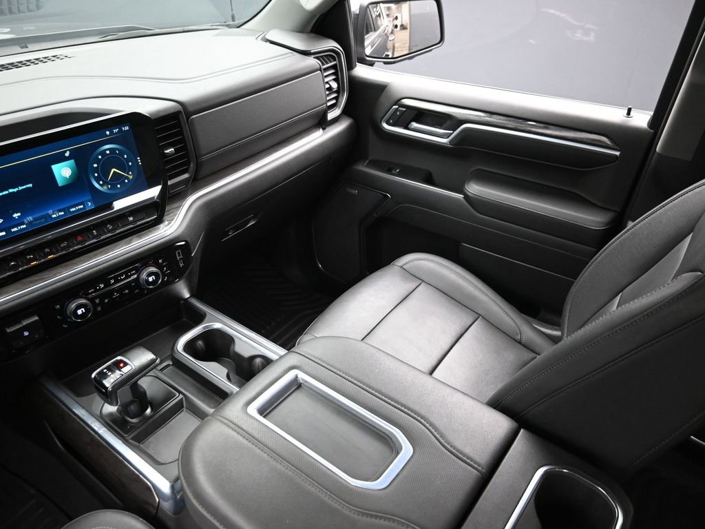 Used 2022 Chevrolet Silverado 1500 LTZ w/ LTZ Convenience Package II image 19