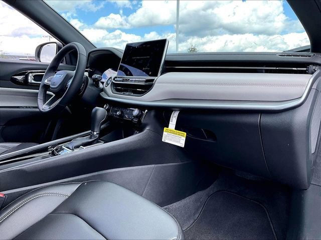 Used 2026 Jeep Compass Limited image 14