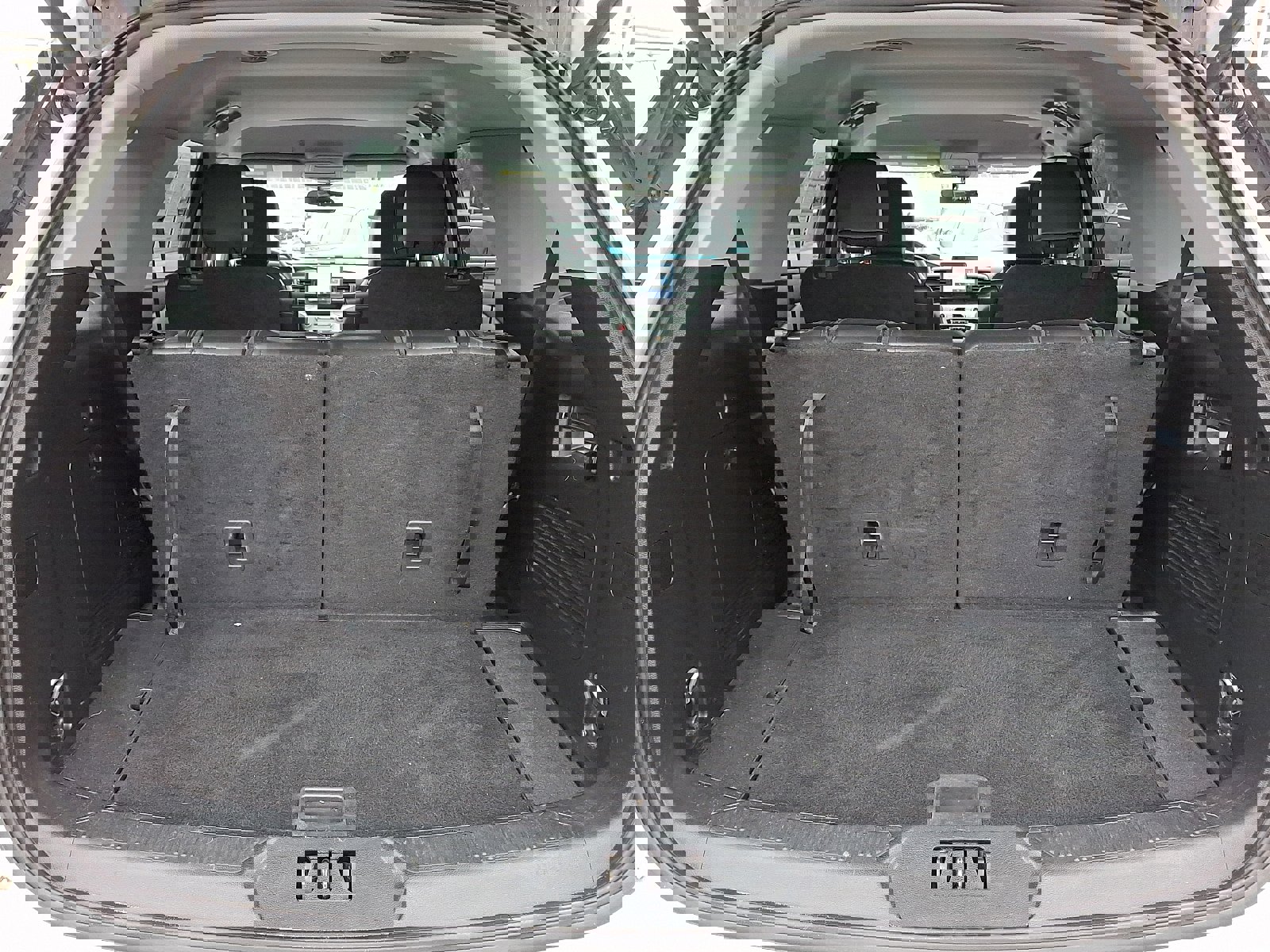 Used 2023 Ford Explorer XLT w/ Equipment Group 202A image 27