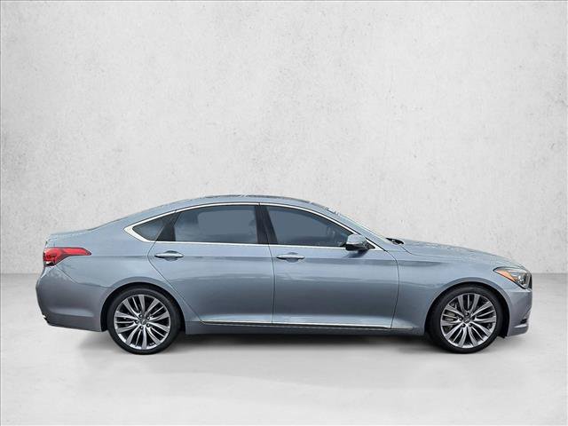 Used 2015 Hyundai Genesis 5.0 RWD image 4