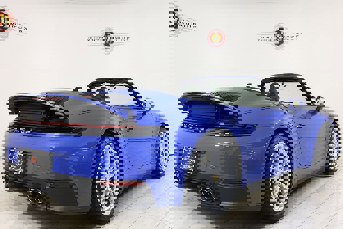 Used 2026 Porsche 911 Carrera image 3