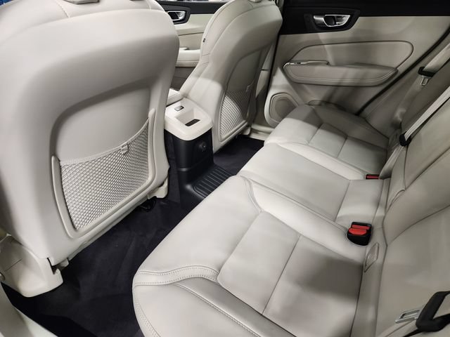 New 2026 Volvo XC60 T8 Ultra w/ Protection Package Premier AWD/4WD image 30