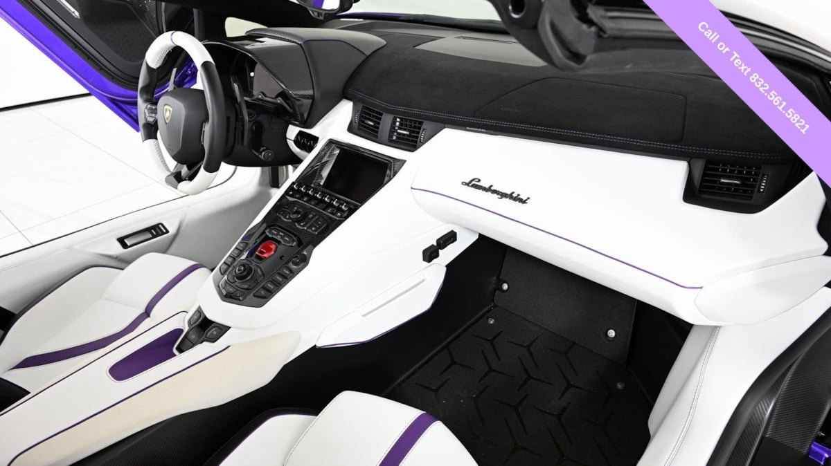 Used 2021 Lamborghini Aventador SVJ AWD/4WD image 27