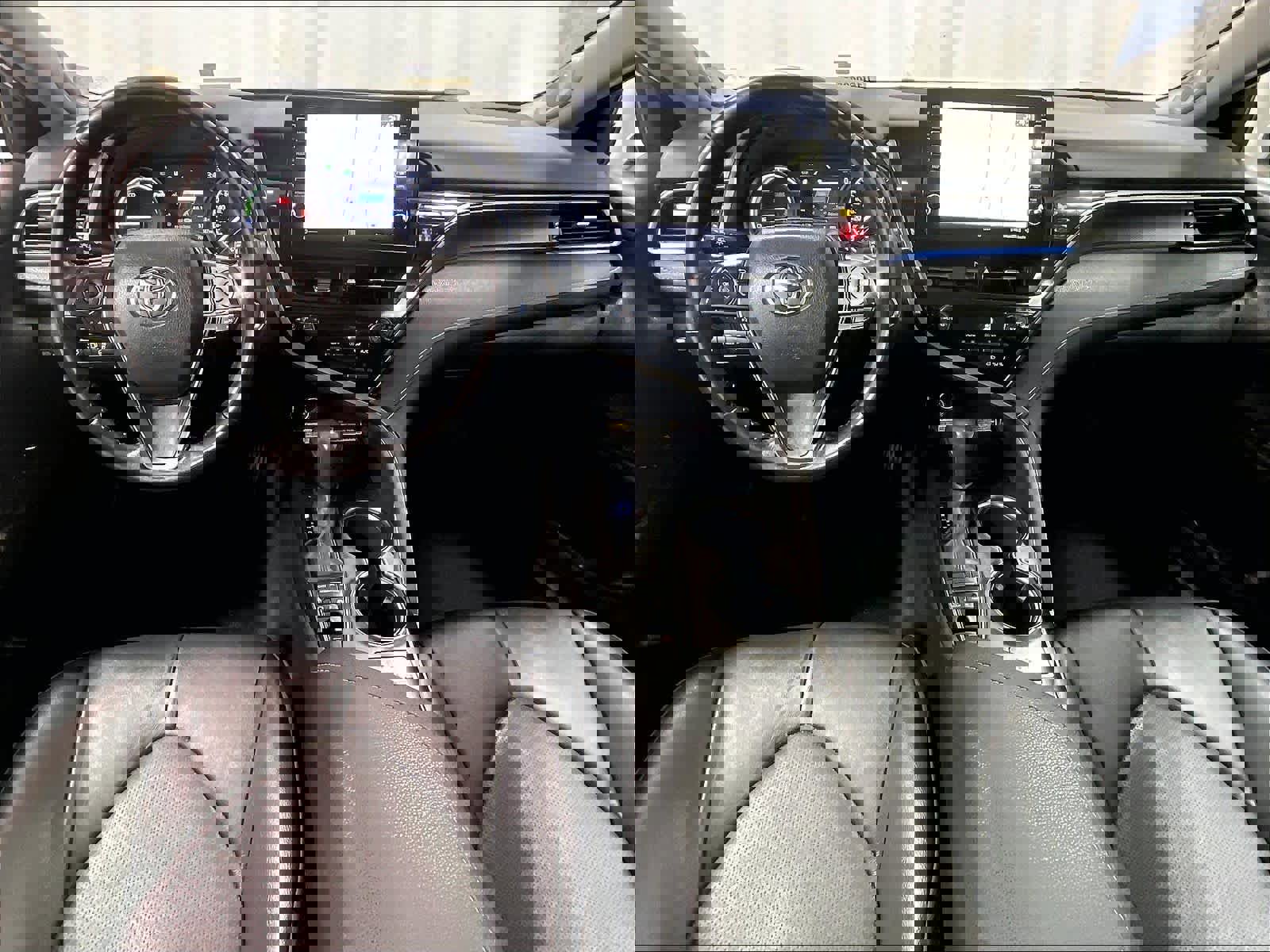 Used 2021 Toyota Camry XSE w/ Navigation Upgrade Package FWD image 21