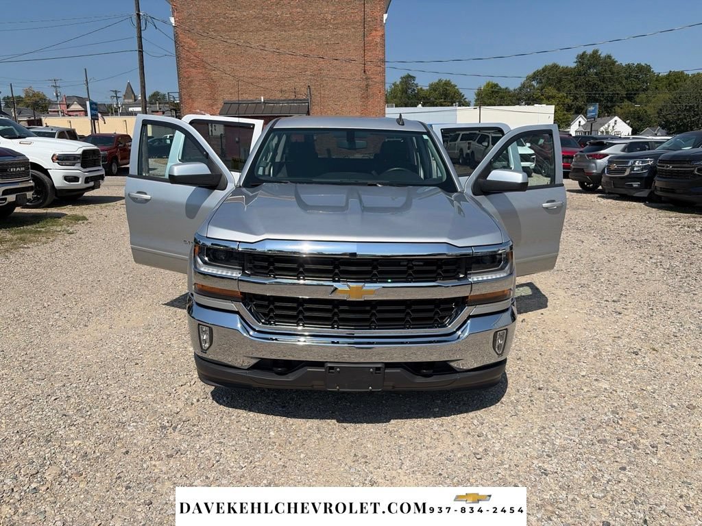 Used 2018 Chevrolet Silverado 1500 LT w/ All Star Edition AWD/4WD image 29