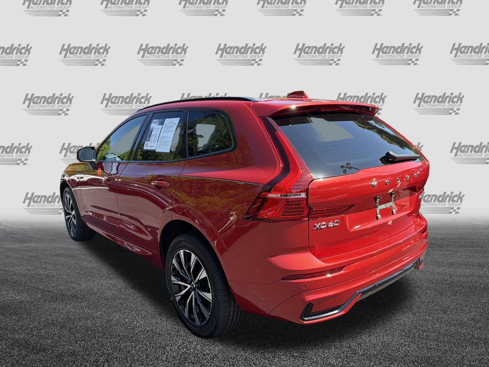 Certified 2024 Volvo XC60 B5 Core w/ Protection Package AWD/4WD image 6