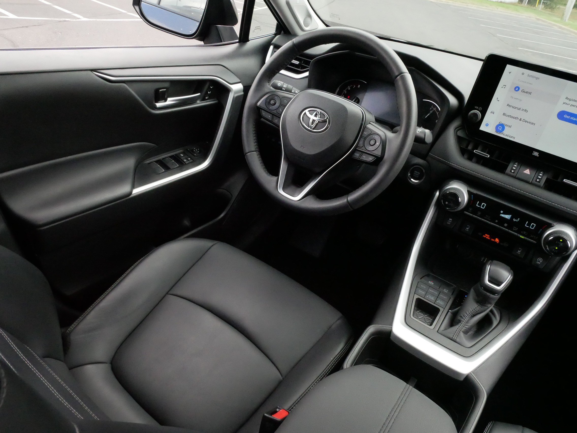 Certified 2023 Toyota RAV4 XLE Premium AWD/4WD image 9