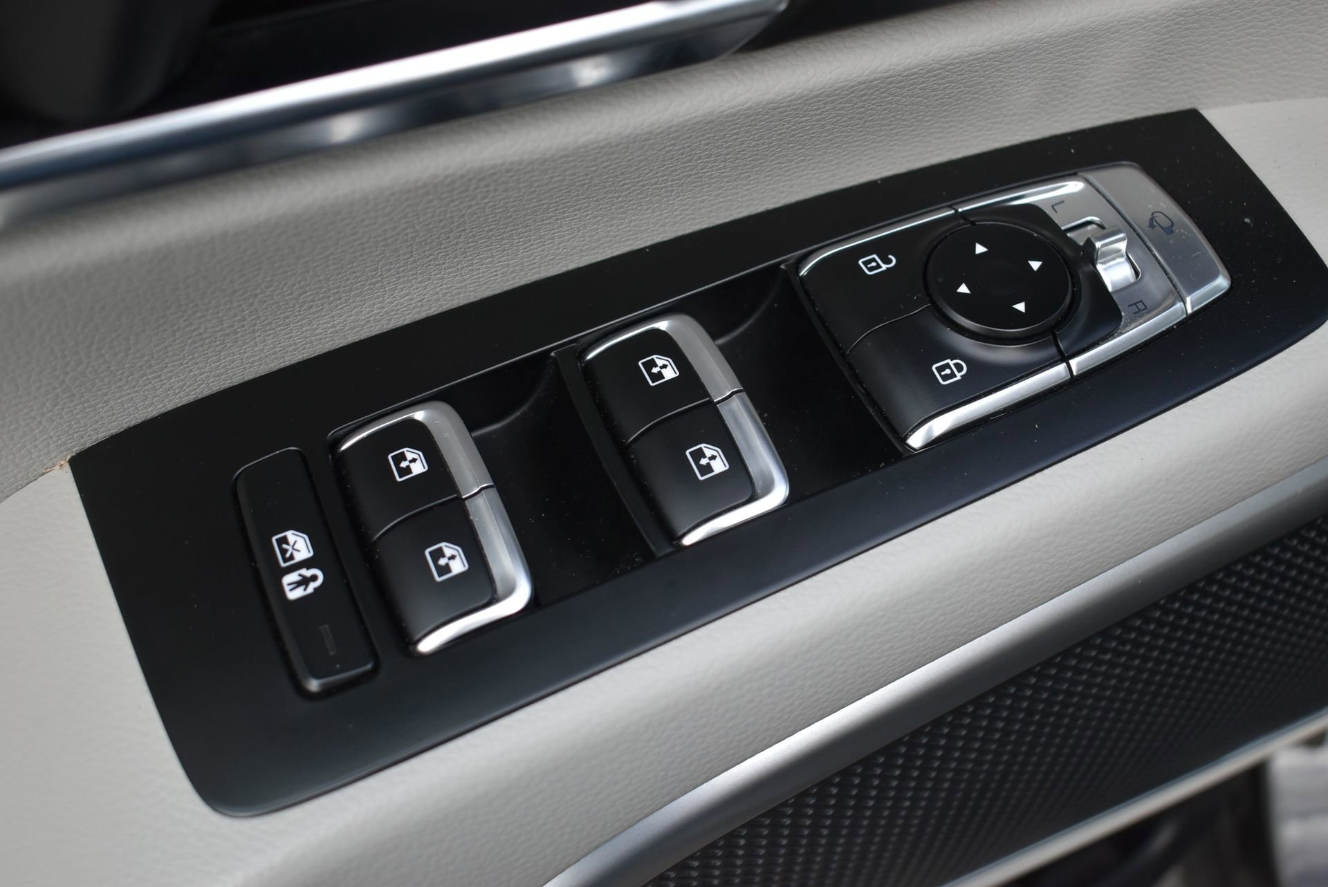 Used 2022 Kia Telluride EX w/ Towing Package image 13