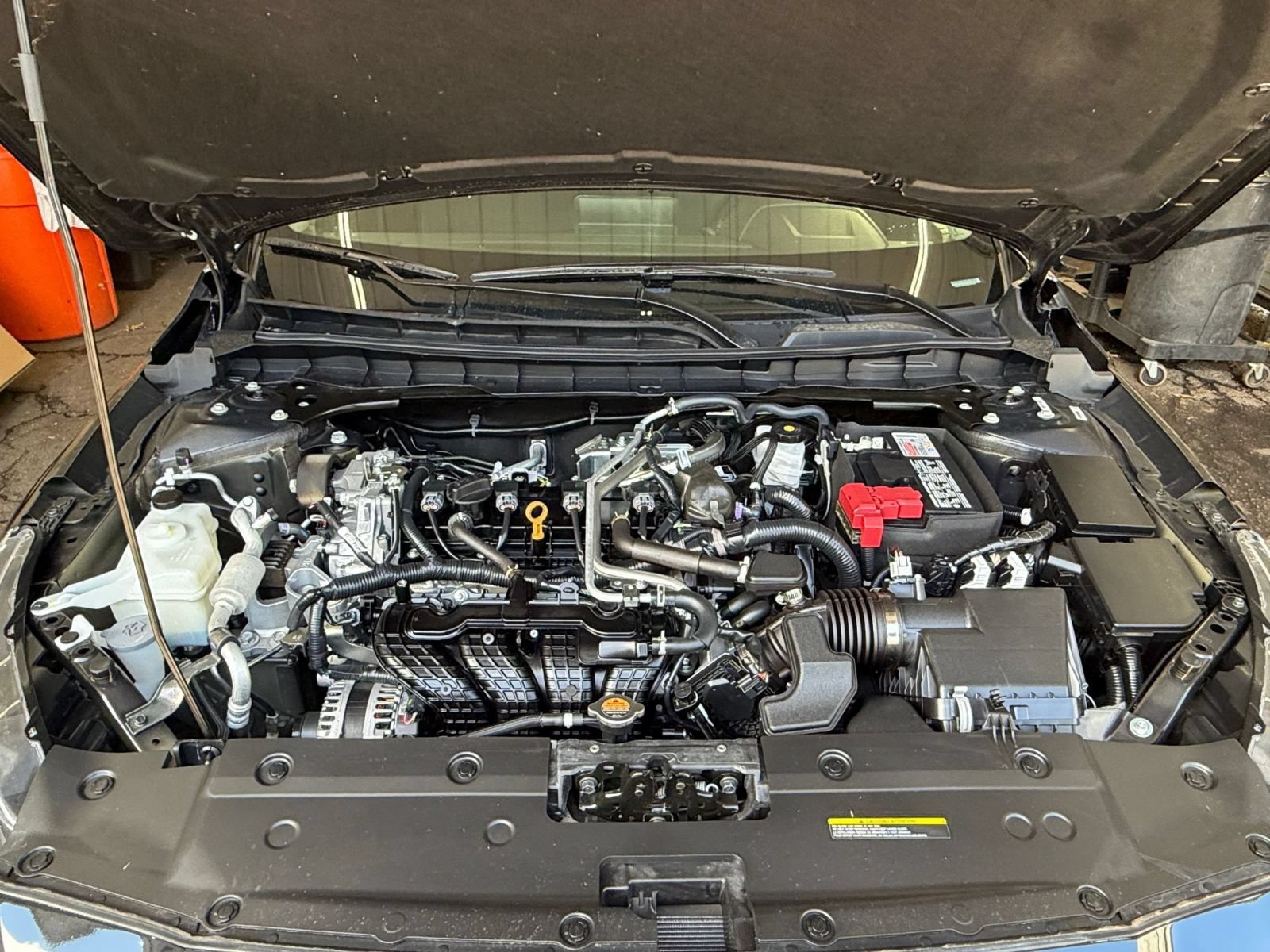 Used 2025 Nissan Altima 2.5 SV FWD image 27