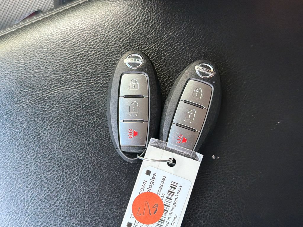Used 2020 Nissan Pathfinder S AWD/4WD image 26