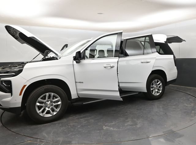 Used 2025 Chevrolet Tahoe LT AWD/4WD image 30