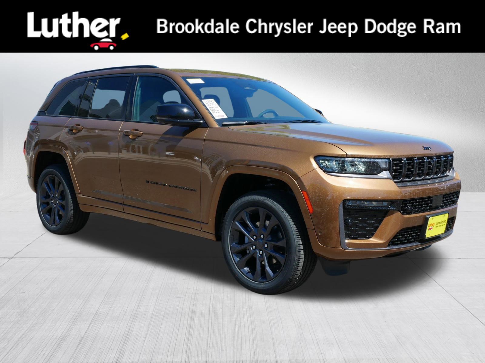 New 2026 Jeep Grand Cherokee Limited AWD/4WD image 1
