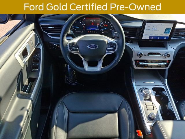 Used 2023 Ford Explorer XLT w/ Equipment Group 202A AWD/4WD image 14