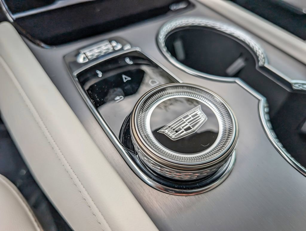 New 2026 Cadillac Vistiq Sport AWD/4WD image 31