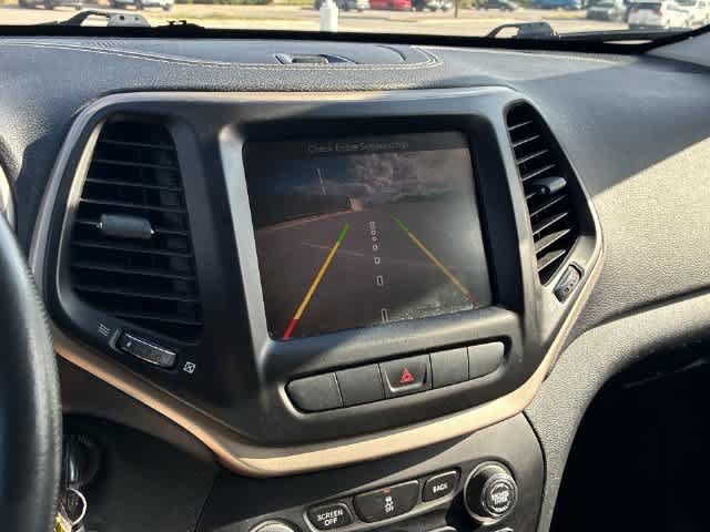 Used 2014 Jeep Cherokee Latitude FWD image 30