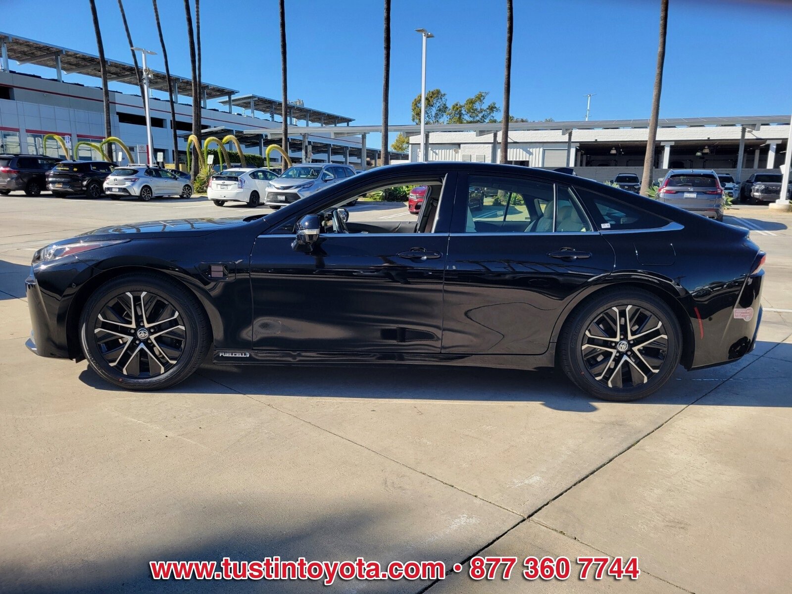 Certified 2023 Toyota Mirai XLE image 6