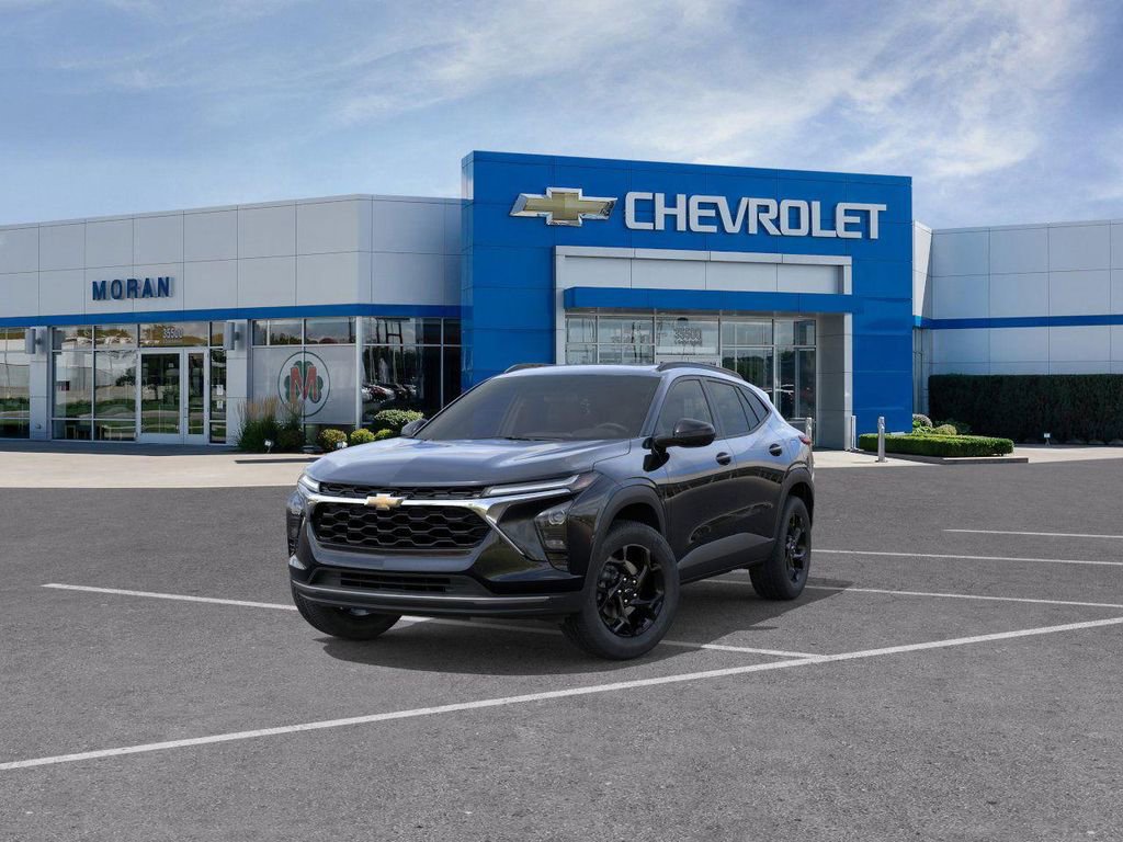 New 2026 Chevrolet Trax LT w/ Sunroof Package image 8