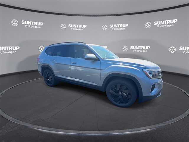 New 2025 Volkswagen Atlas SE image 25