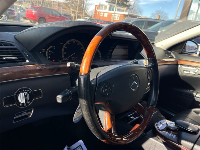 Used 2008 Mercedes-Benz S 550 image 8