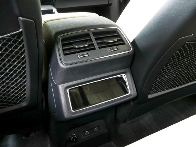 Used 2024 Audi Q8 e-tron Prestige w/ Prestige Package image 23