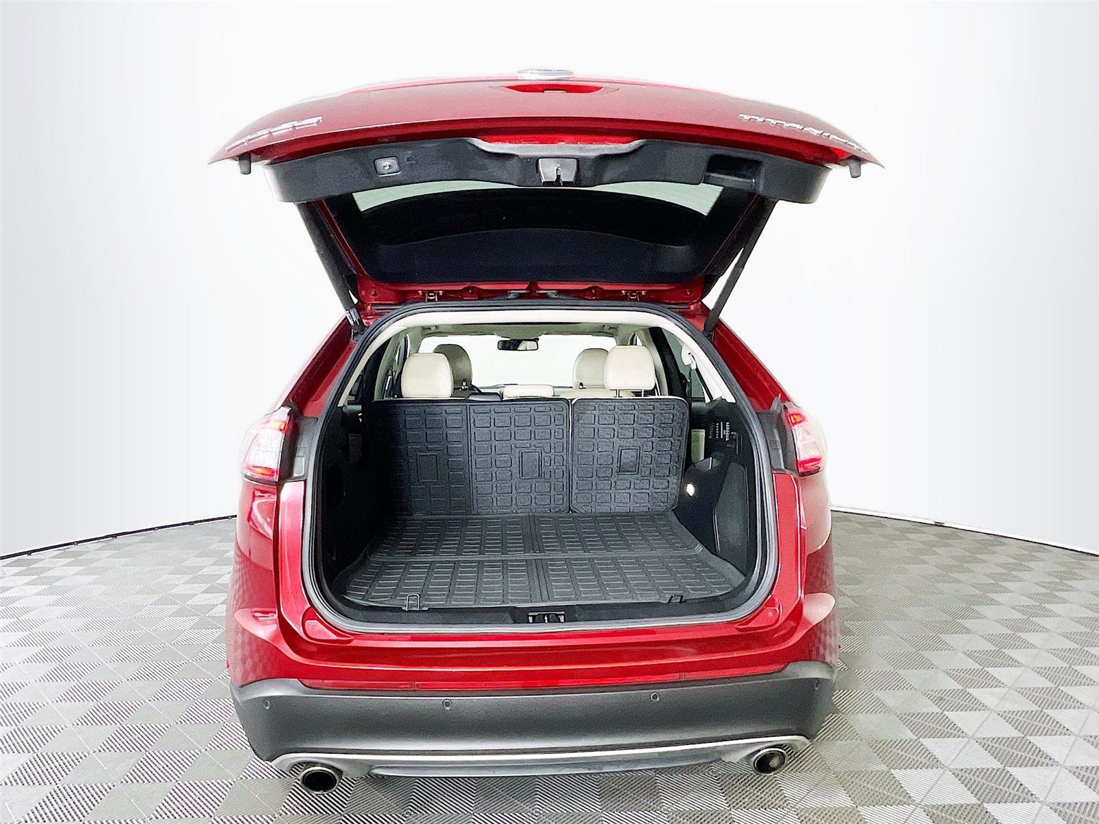 Used 2015 Ford Edge Titanium w/ Equipment Group 302A image 31